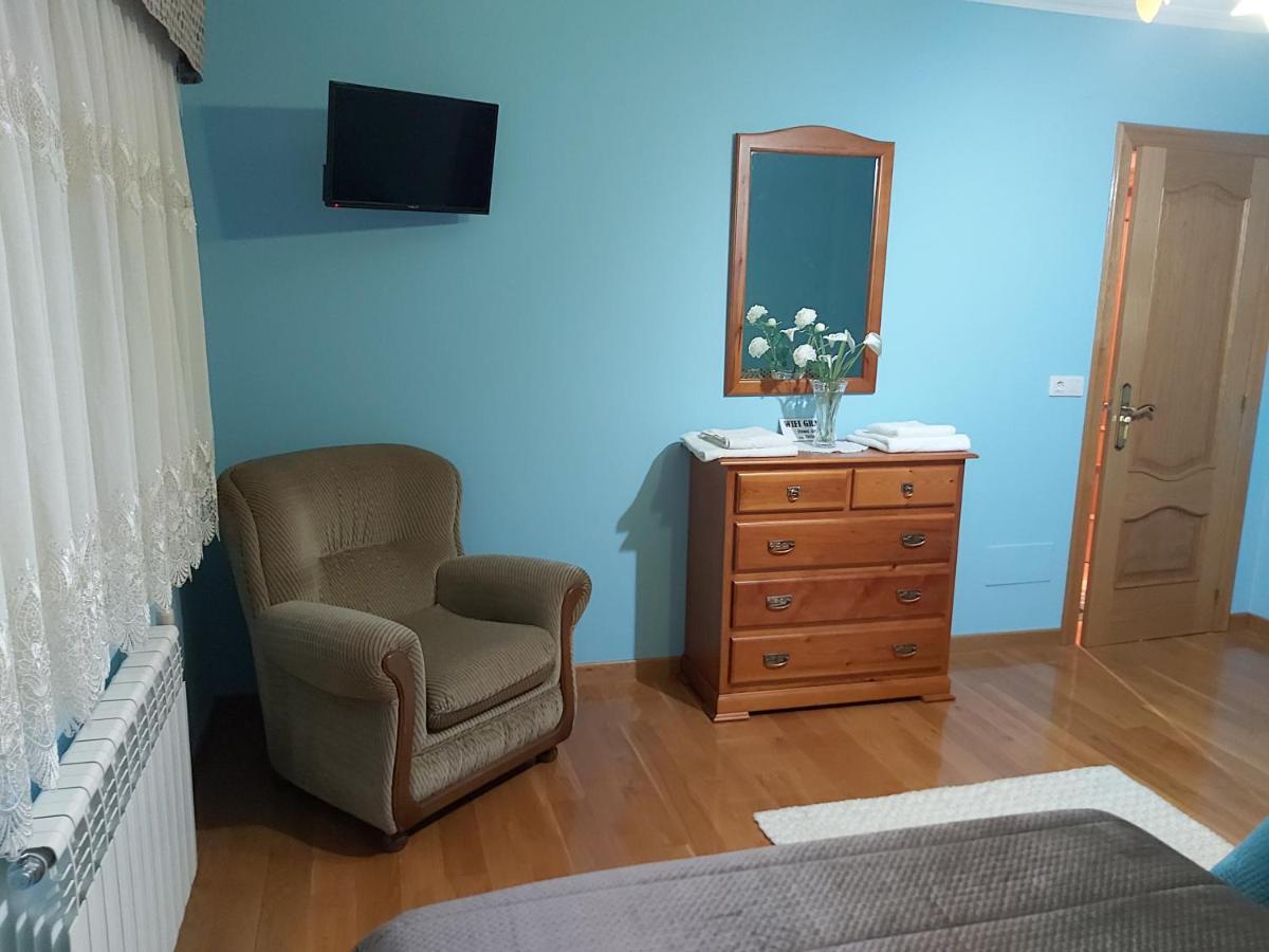 Despertar Con El Sonido De Los Pajaros Villa Melide Eksteriør bilde