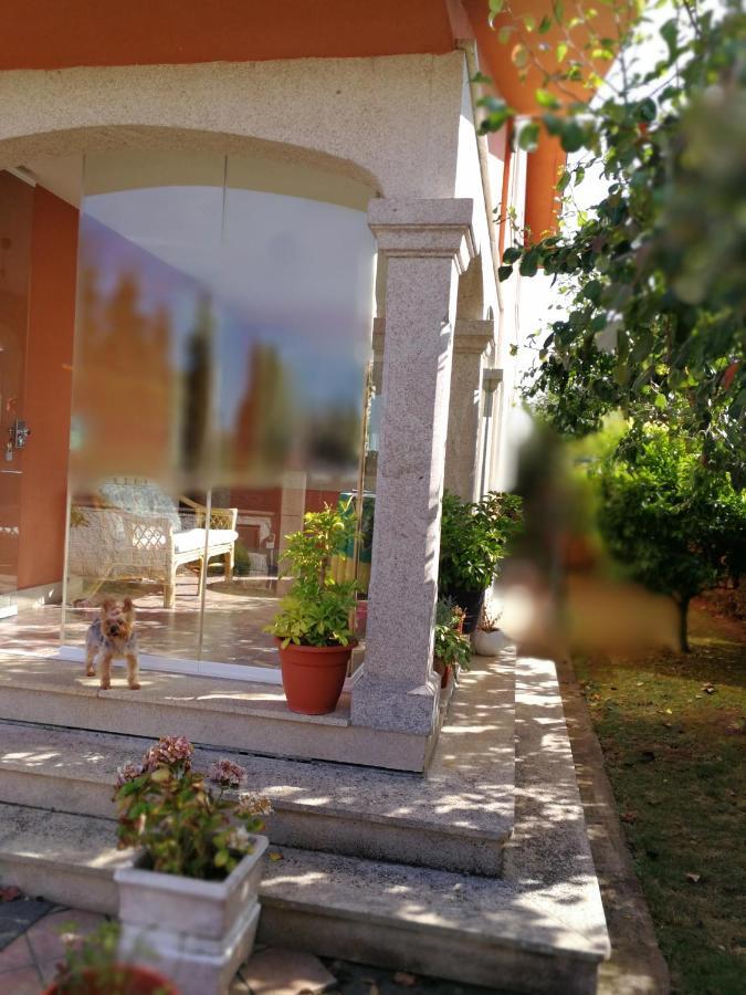 Despertar Con El Sonido De Los Pajaros Villa Melide Eksteriør bilde